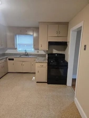 $1,600 | 160 Belmont Street, Unit 1, Brockton, MA 02301