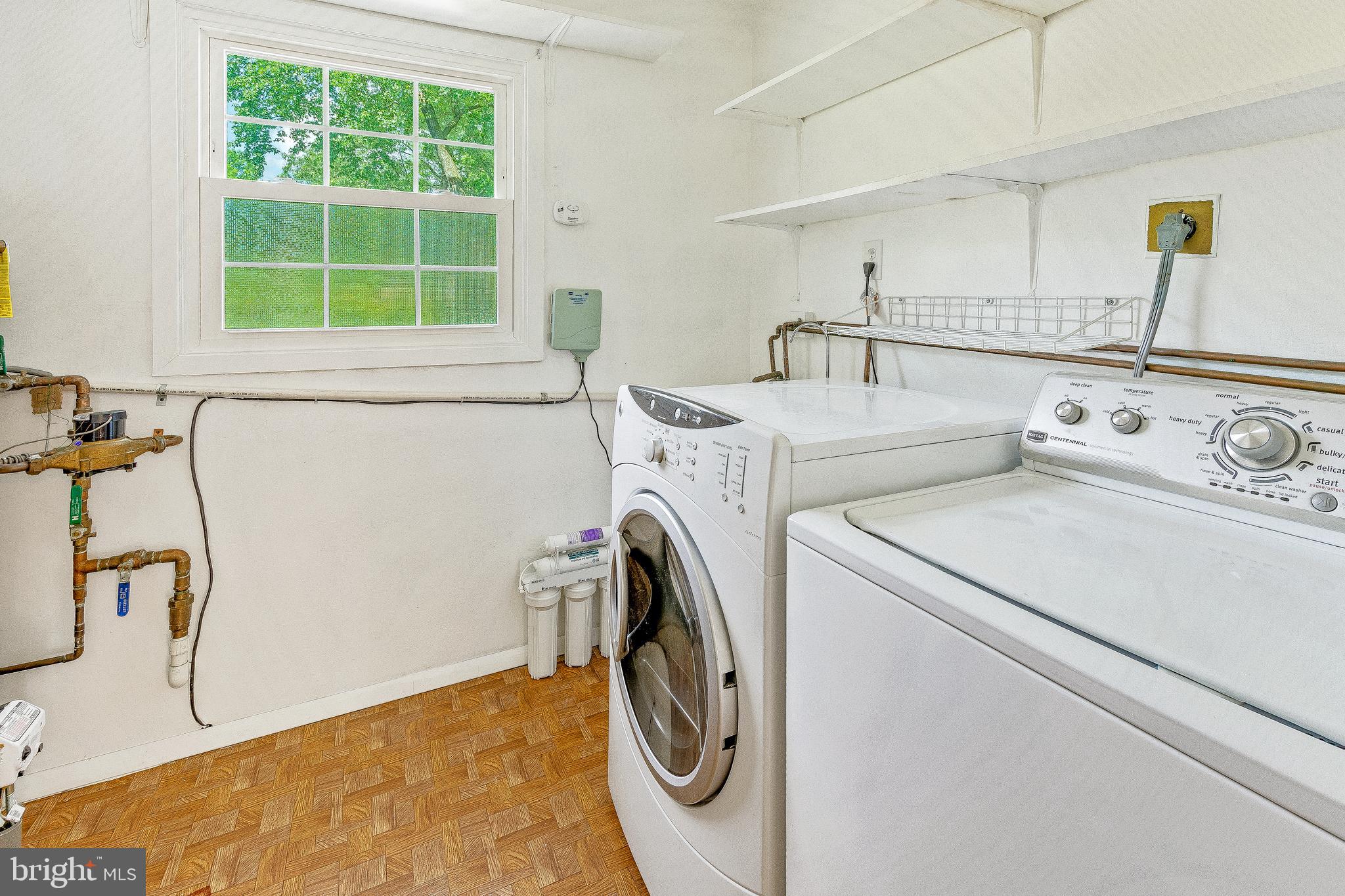 12701 Cedarbrook Lane Laurel, MD 20708 - Photo 16 of 33 Laundry/utility room