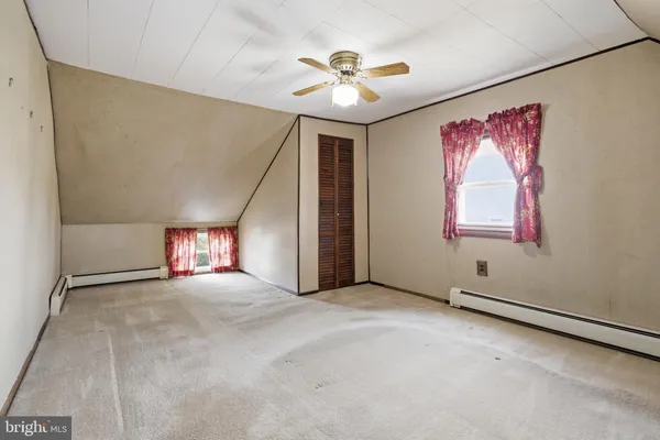 $285,000 | 2704 Quaint Street, Secane, PA 19018