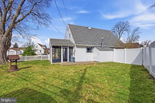 $285,000 | 2704 Quaint Street, Secane, PA 19018