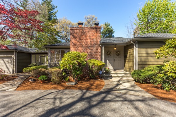 39 Vale View Road Wakefield, MA 01880 - Photo 4 of 30 Gallery Image 4