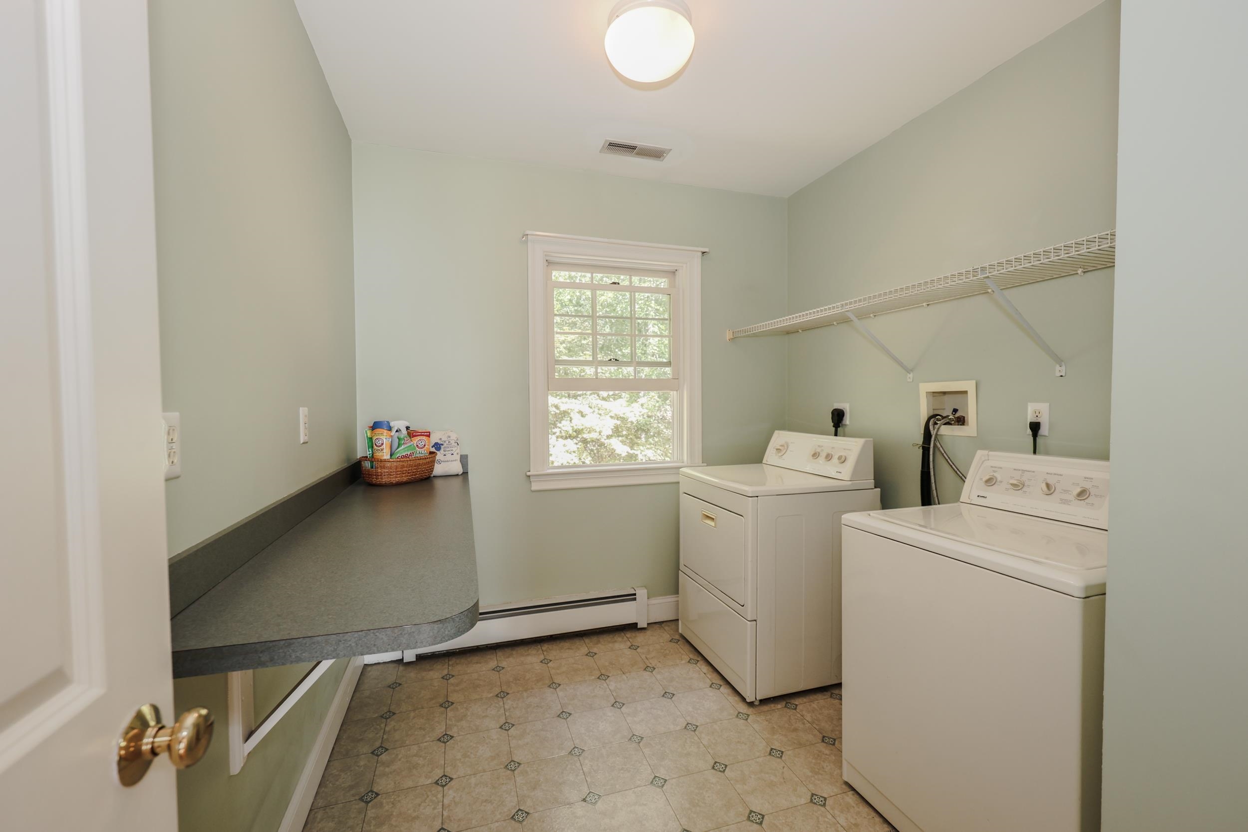 18 Nottingham Road Windham, NH 03087 - Photo 46 of 56