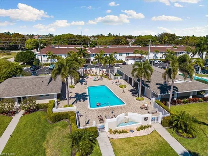 $575,000 | 614 Broad Avenue South, Naples, FL 34102