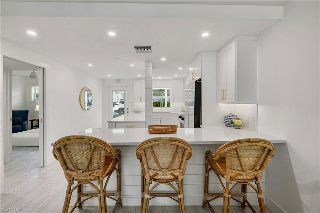 614 Broad Avenue South Naples, FL 34102 - Photo 7 of 24