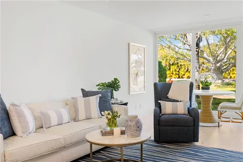 $575,000 | 614 Broad Avenue South, Naples, FL 34102