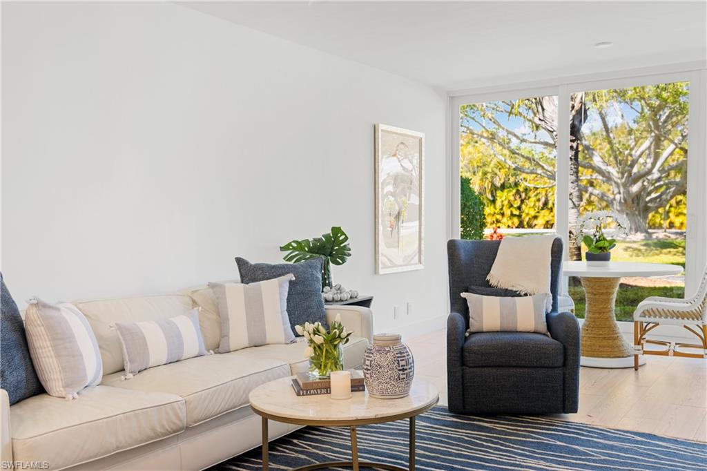 614 Broad Avenue South Naples, FL 34102 - Photo 9 of 24