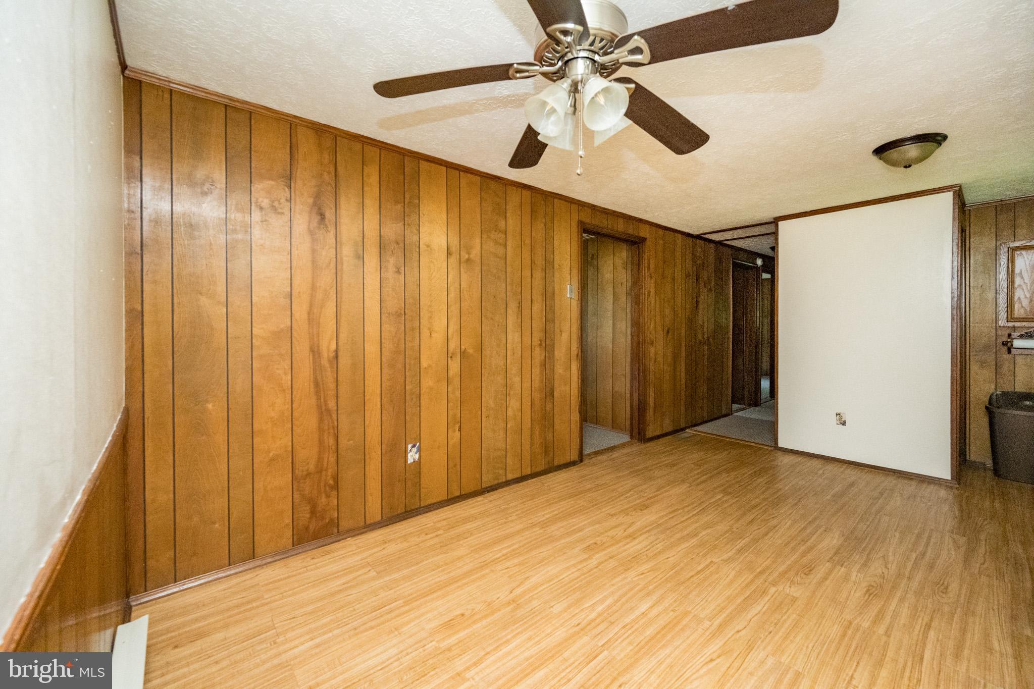 422 Underwood Road Oakland, MD 21550 - Photo 9 of 45 Gallery Image 9