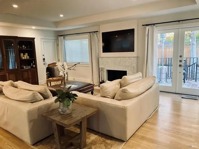 $4,800 | 1959 Dowling Court, Santa Rosa, CA 95404