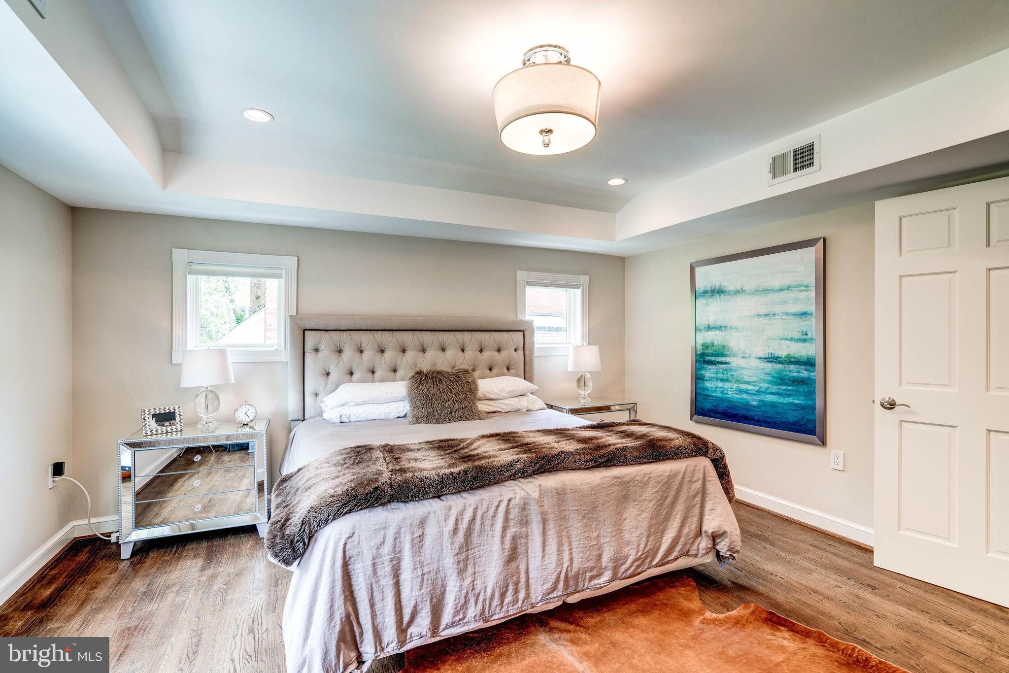 5925 Gloster Road Bethesda, MD 20816 - Photo 42 of 71 Tray ceiling makes this special!