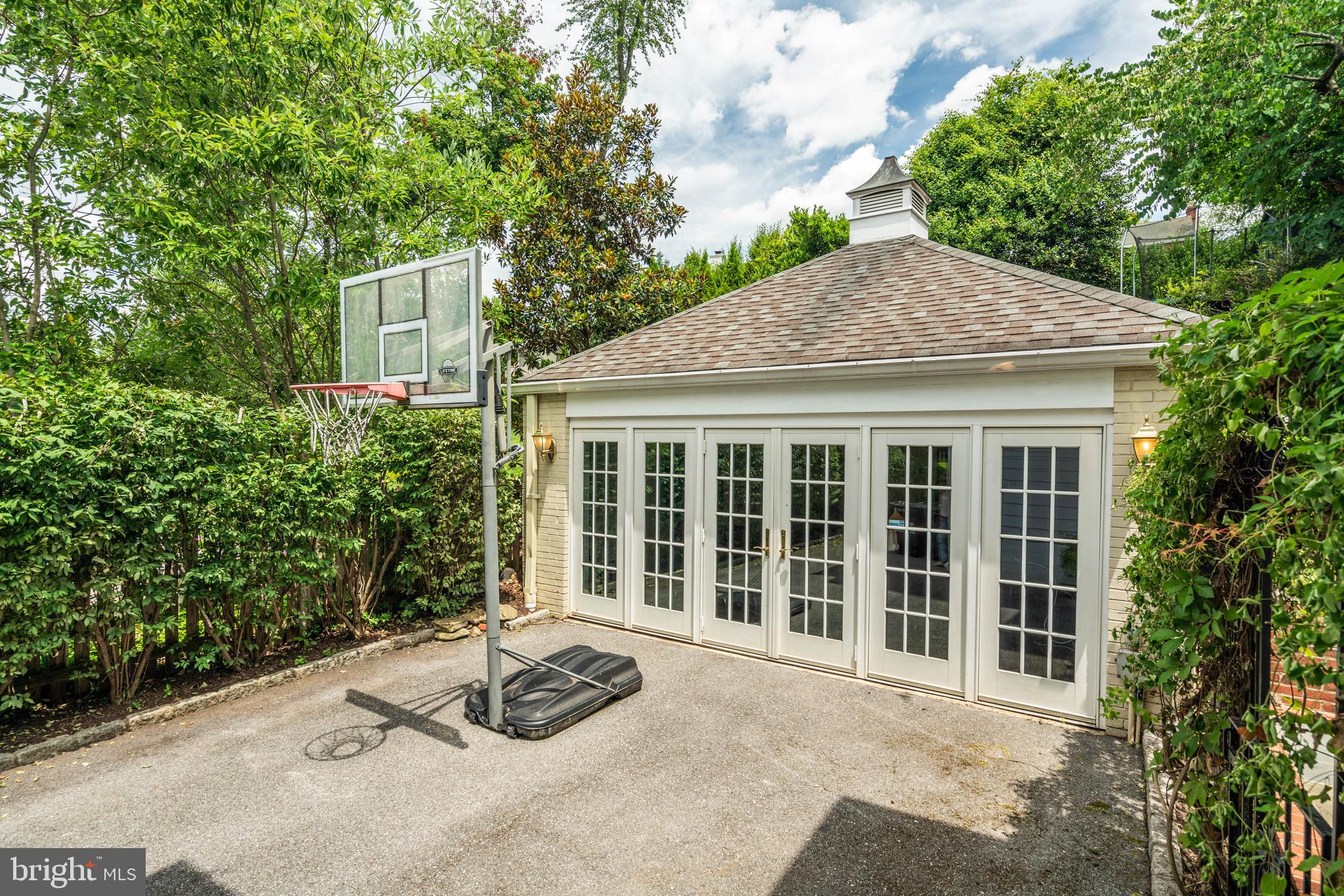 5925 Gloster Road Bethesda, MD 20816 - Photo 56 of 71 Man cave, she shed, office, guest room.