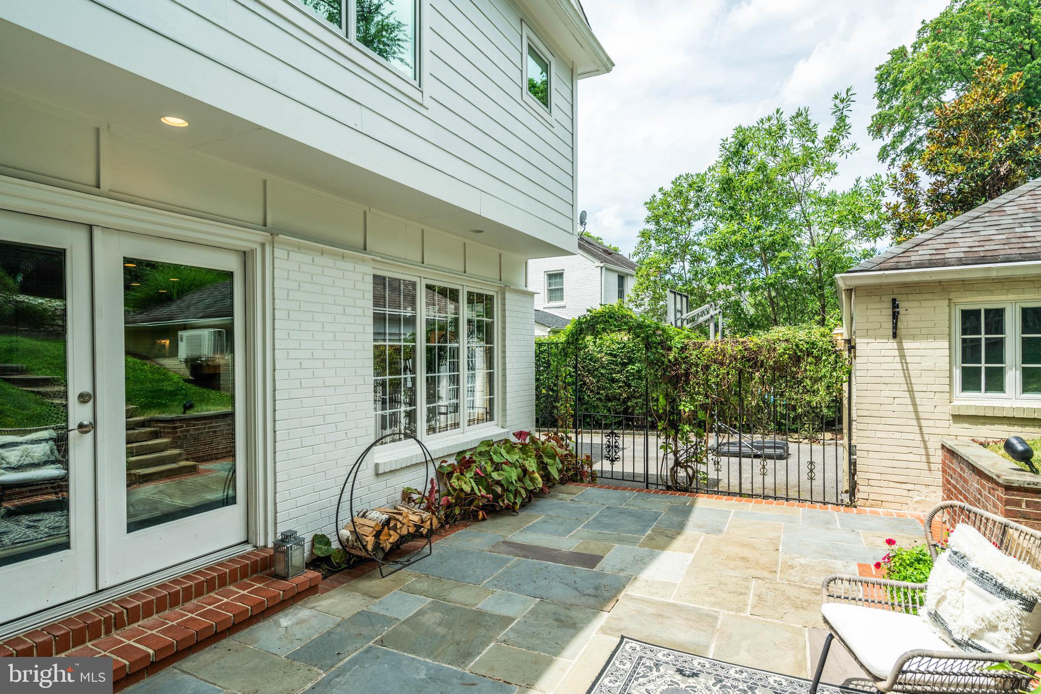 5925 Gloster Road Bethesda, MD 20816 - Photo 65 of 71 Entertaining space.
