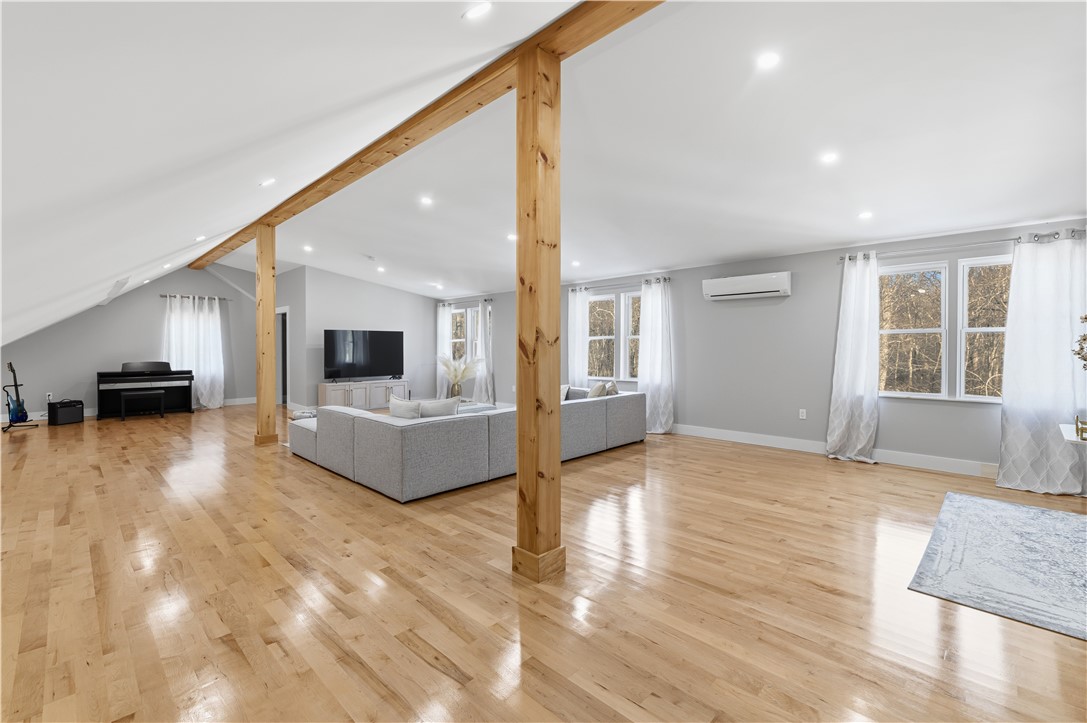 270 Brayton Road Tiverton, RI 02878 - Photo 12 of 16