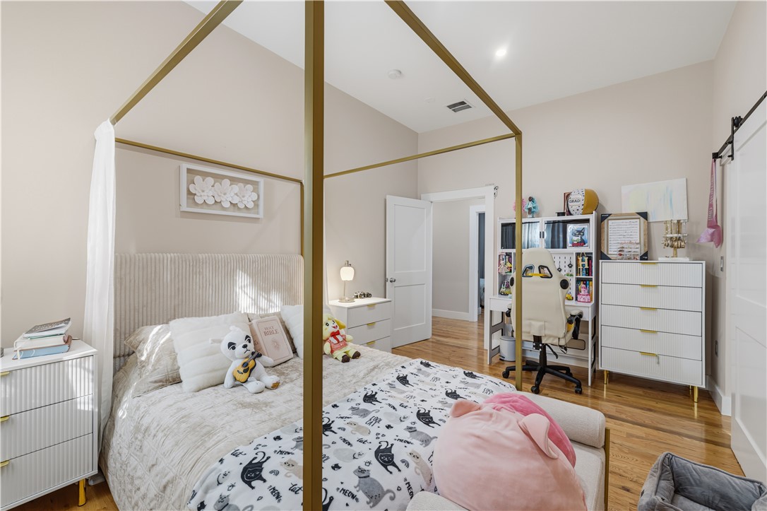 270 Brayton Road Tiverton, RI 02878 - Photo 8 of 16