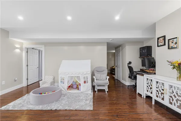 $1,200,000 | 270 Brayton Road, Tiverton, RI 02878