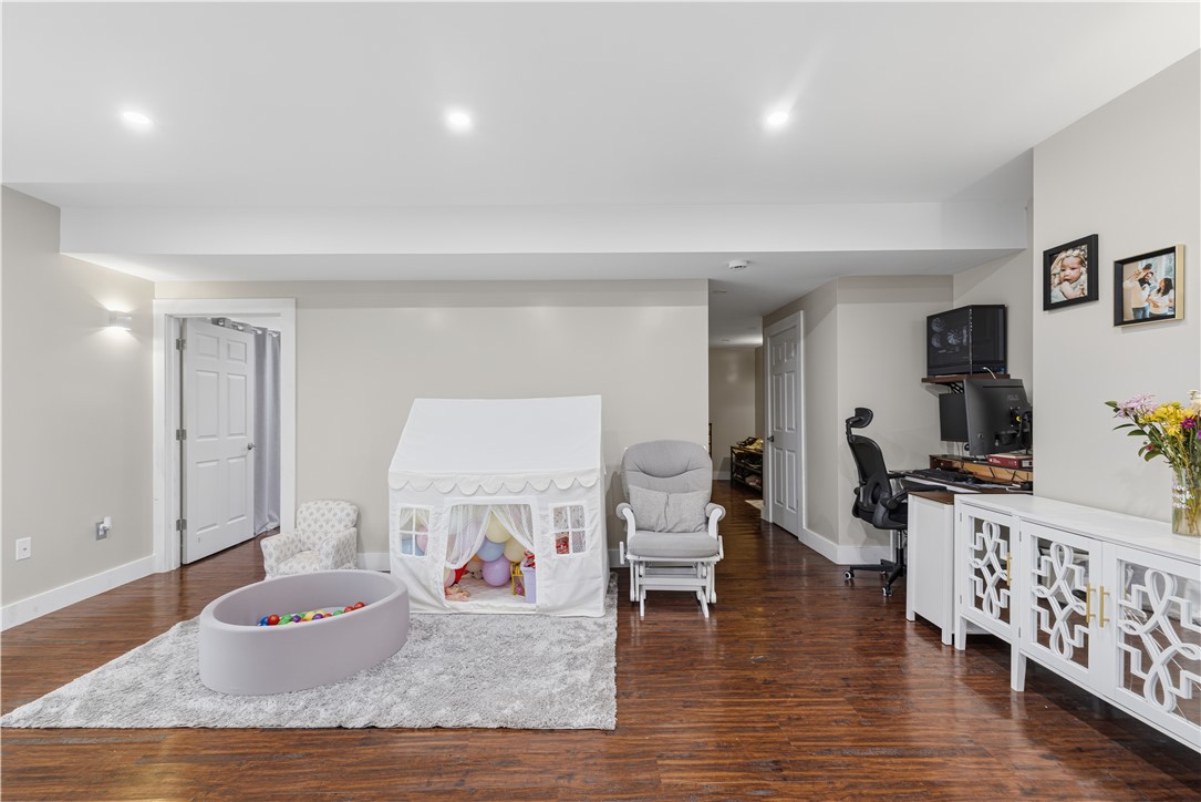 270 Brayton Road Tiverton, RI 02878 - Photo 10 of 16