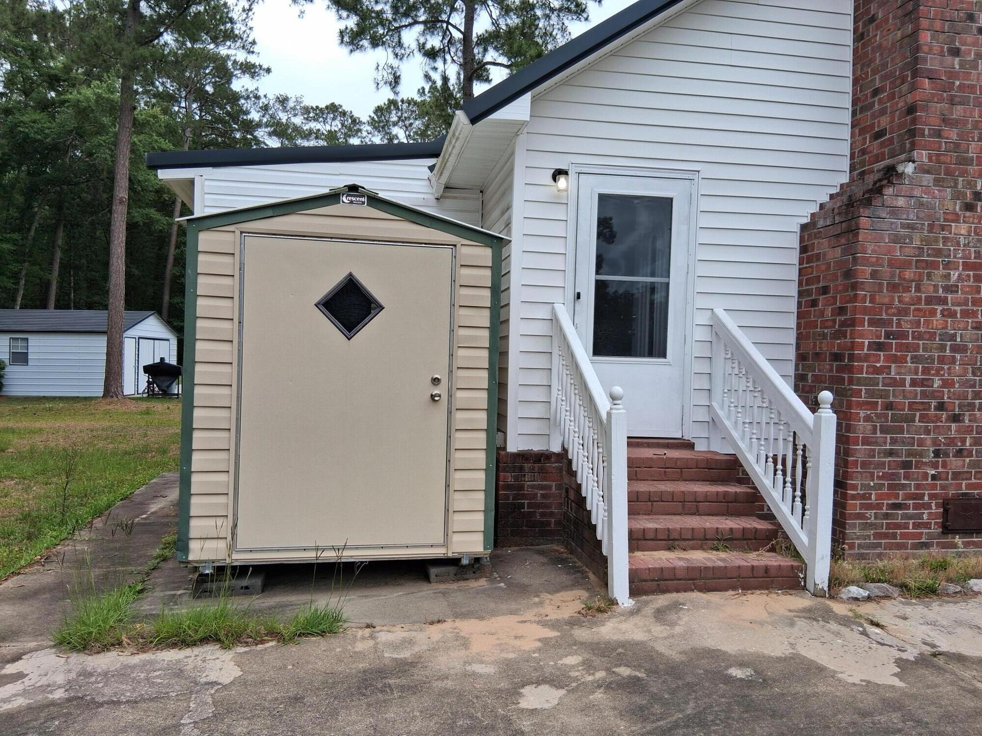 367 Emerald Street Walterboro, SC 29488 - Photo 3 of 12 sidedoor