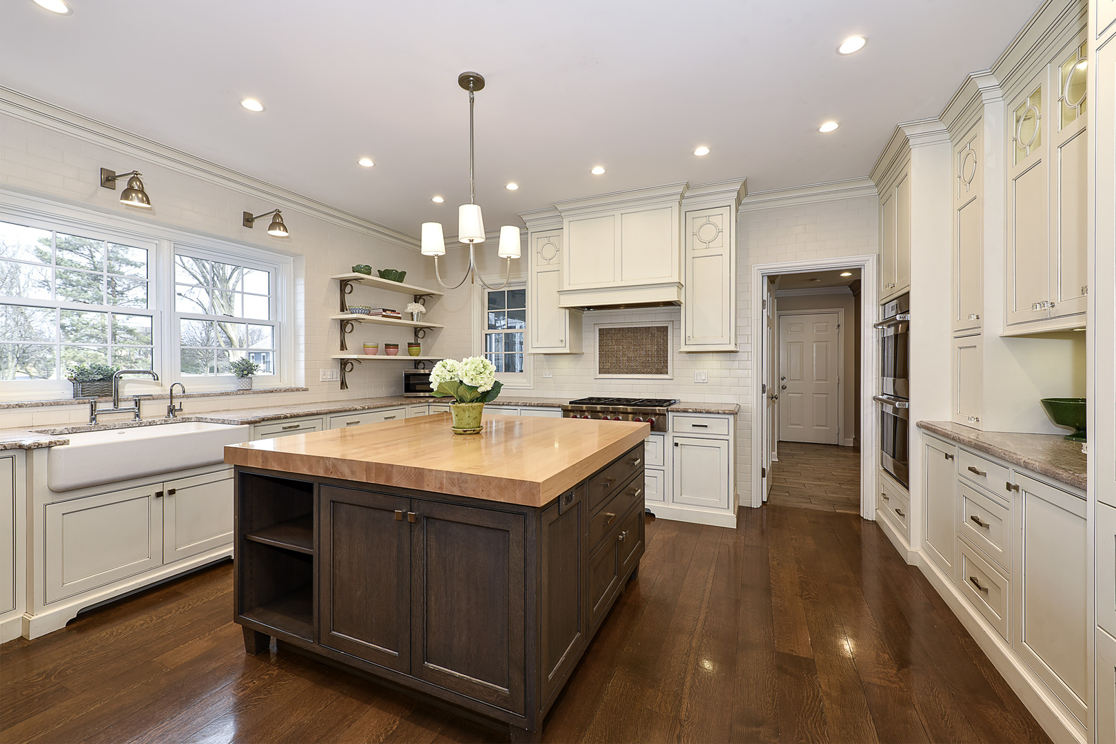 1072 Lanark Lane Inverness, IL 60067 - Photo 3 of 41 Gallery Image 3