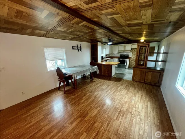 $85,000 | 6421 161st St Court East, Unit 9, Puyallup, WA 98375