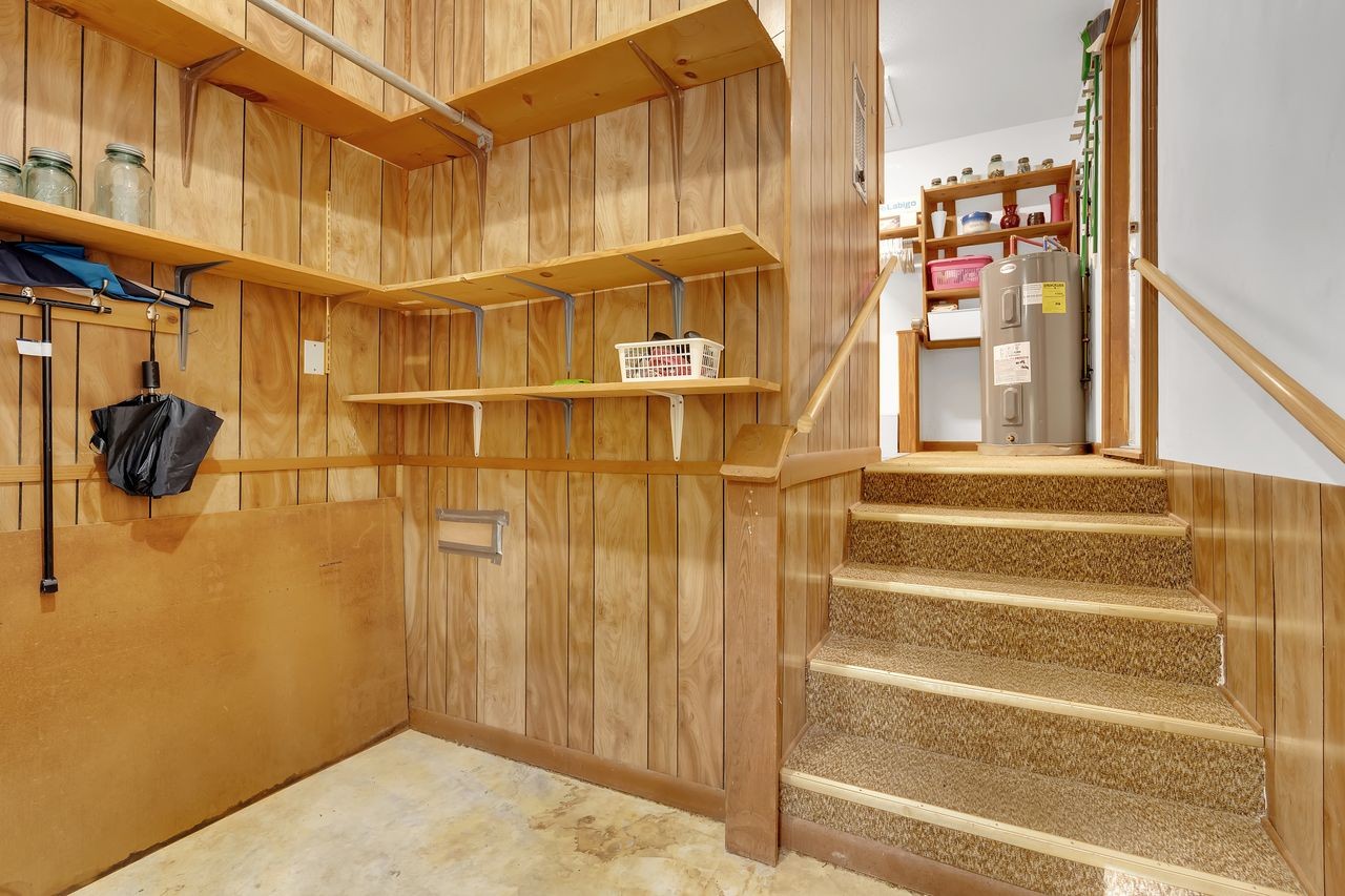 3711 Jumpoff Road Sewanee, TN 37375 - Photo 35 of 57 a view of entryway with a shower