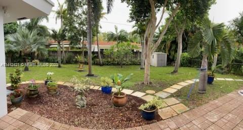 2060 Northeast 26th Street Lighthouse Point, FL 33064 - Photo 23 of 24 a view of a park with large trees