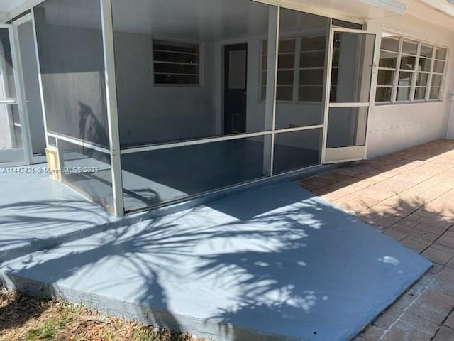 2060 Northeast 26th Street Lighthouse Point, FL 33064 - Photo 3 of 24 a view of empty room