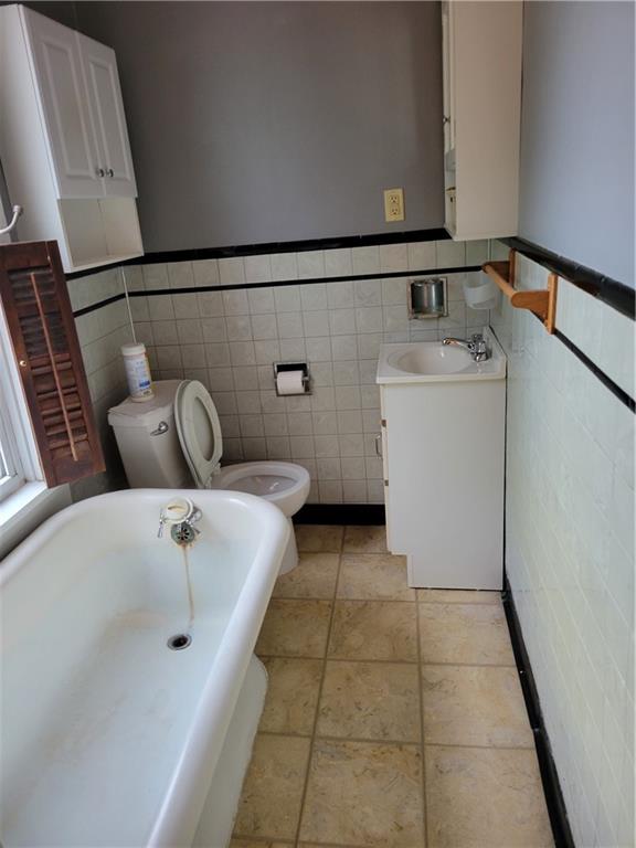 902 Ridge Boulevard Connellsville, PA 15425 - Photo 6 of 14 Gallery Image 6