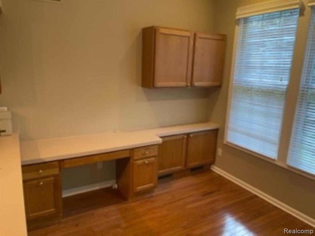1672 Maple Creek Court, Unit 112 Rochester, MI 48306 - Photo 6 of 23