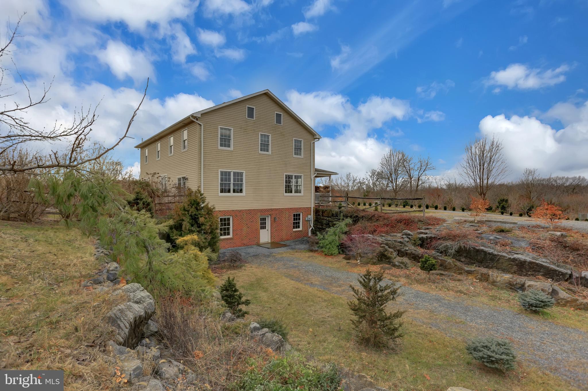 3344 Waynecastle Road Waynesboro, PA 17268 - Photo 2 of 55 Gallery Image 2