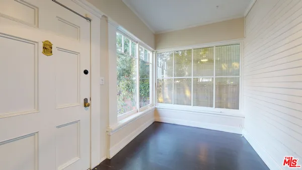 $7,000 | 427 Sunset Avenue, Venice, CA 90291