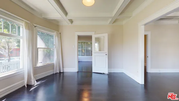 $7,000 | 427 Sunset Avenue, Venice, CA 90291