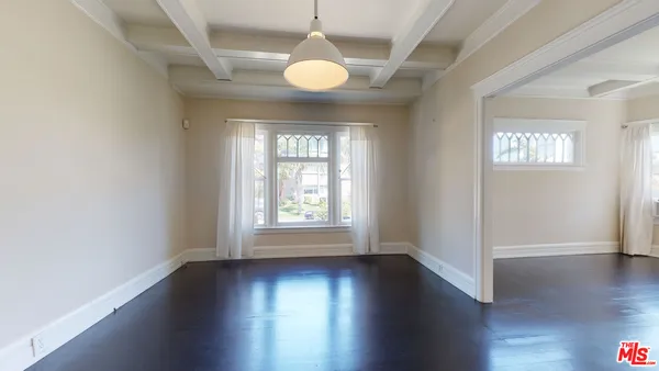 $7,000 | 427 Sunset Avenue, Venice, CA 90291