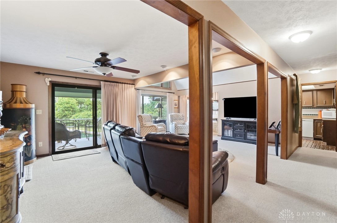 1933 Washington South Road Dayton, OH 45458 - Photo 11 of 51