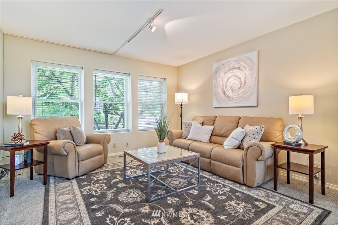 11914 Northeast 168th Street Bothell, WA 98011 - Photo 4 of 25 Gallery Image 4