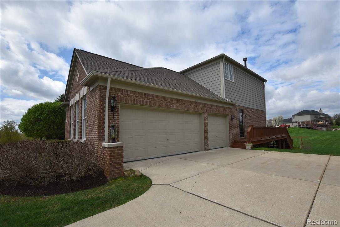 2335 Andover Boulevard Rochester, MI 48306 - Photo 38 of 38 2335 Andover_36.JPG