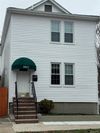 $3,700 | 1611 Research Avenue, Unit 2 | Spencer Estates