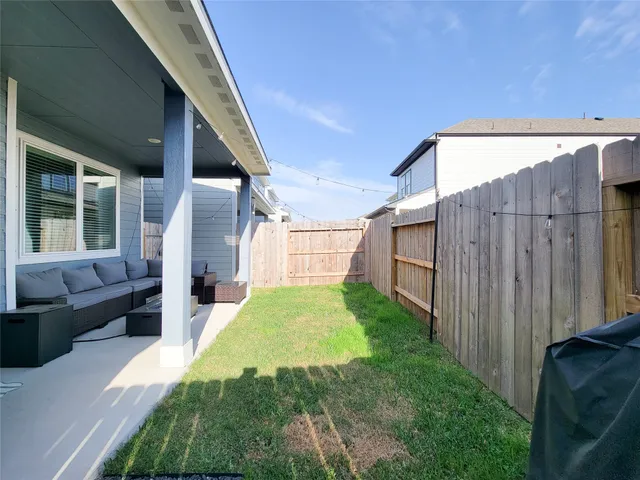 $2,600 | 710 Seafoam Lane, Kemah, TX 77565