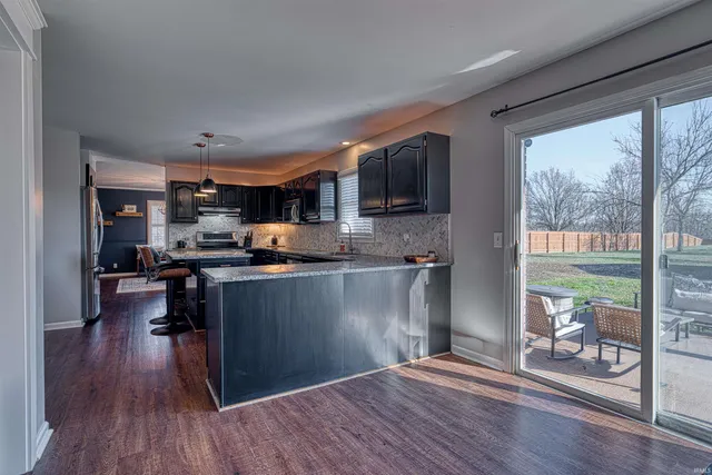 $419,990 | 6801 Henze Road, Evansville, IN 47720