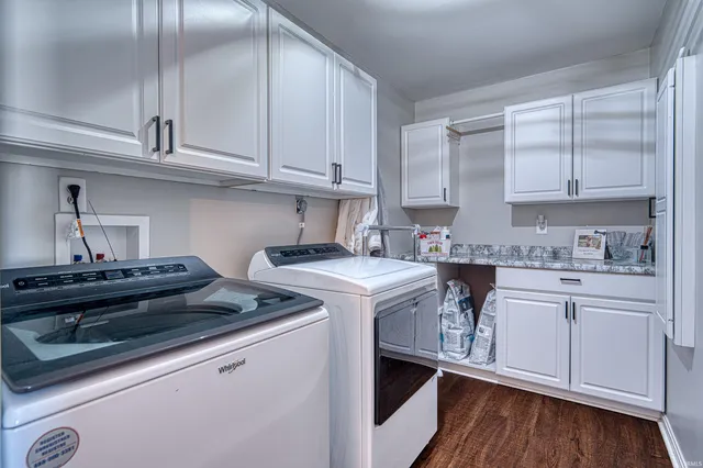 $419,990 | 6801 Henze Road, Evansville, IN 47720