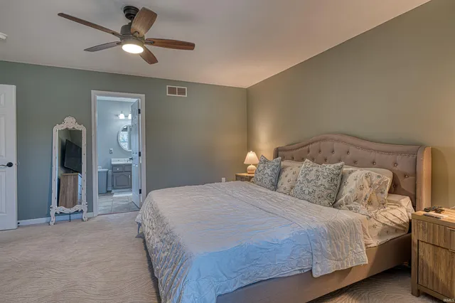 $419,990 | 6801 Henze Road, Evansville, IN 47720