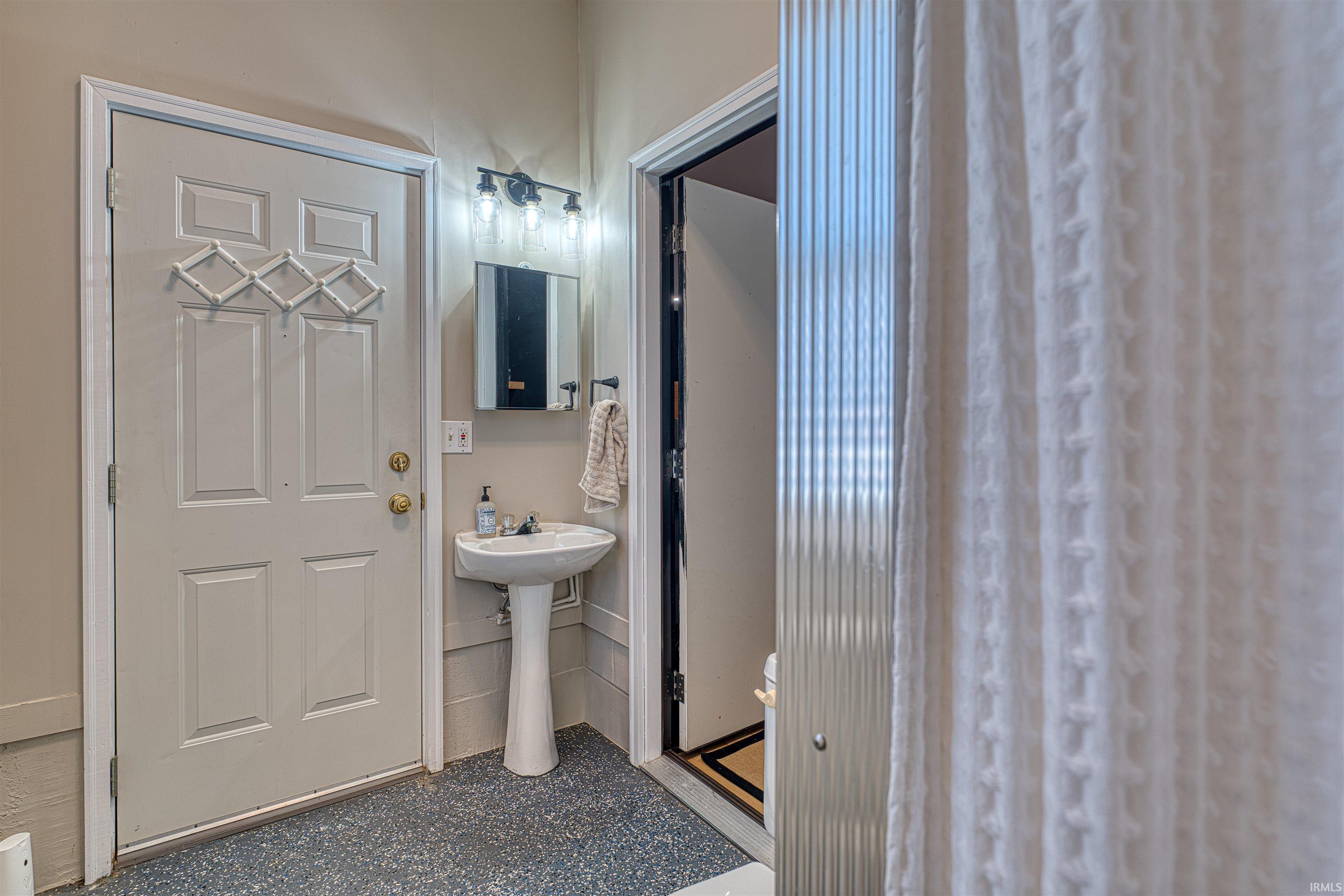 6801 Henze Road Evansville, IN 47720 - Photo 30 of 36