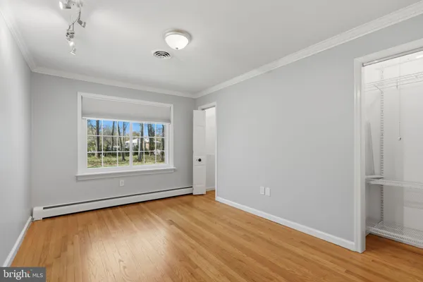 $950,000 | 35 Oriole Way, Moorestown, NJ 08057