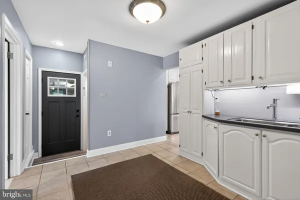 $950,000 | 35 Oriole Way, Moorestown, NJ 08057