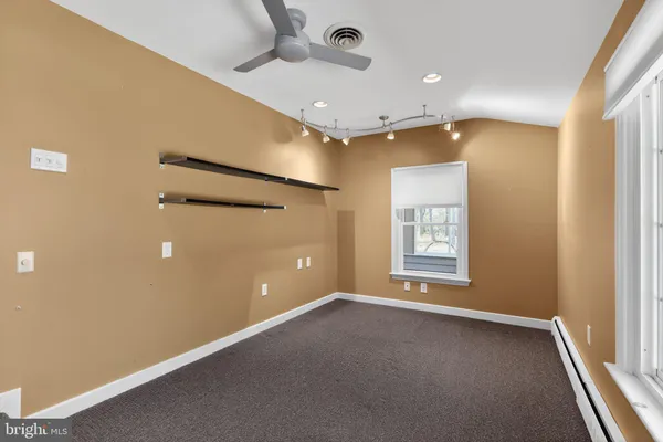 $950,000 | 35 Oriole Way, Moorestown, NJ 08057