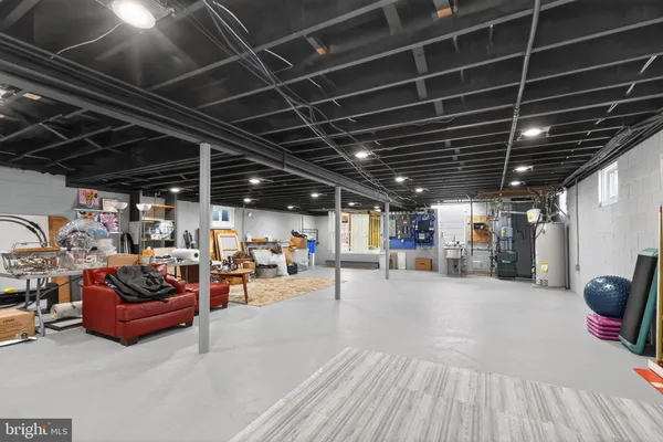 $950,000 | 35 Oriole Way, Moorestown, NJ 08057