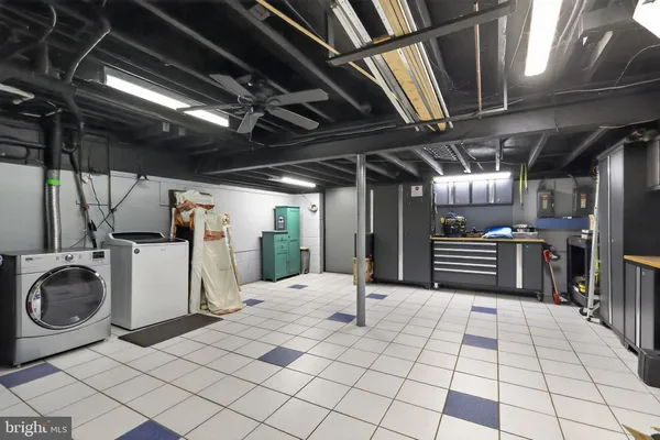 $950,000 | 35 Oriole Way, Moorestown, NJ 08057