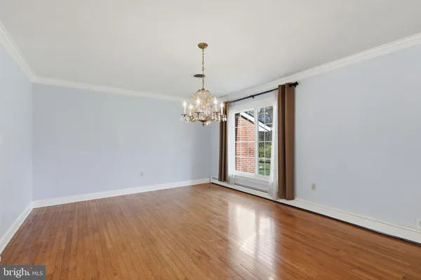 $950,000 | 35 Oriole Way, Moorestown, NJ 08057