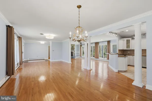 $950,000 | 35 Oriole Way, Moorestown, NJ 08057