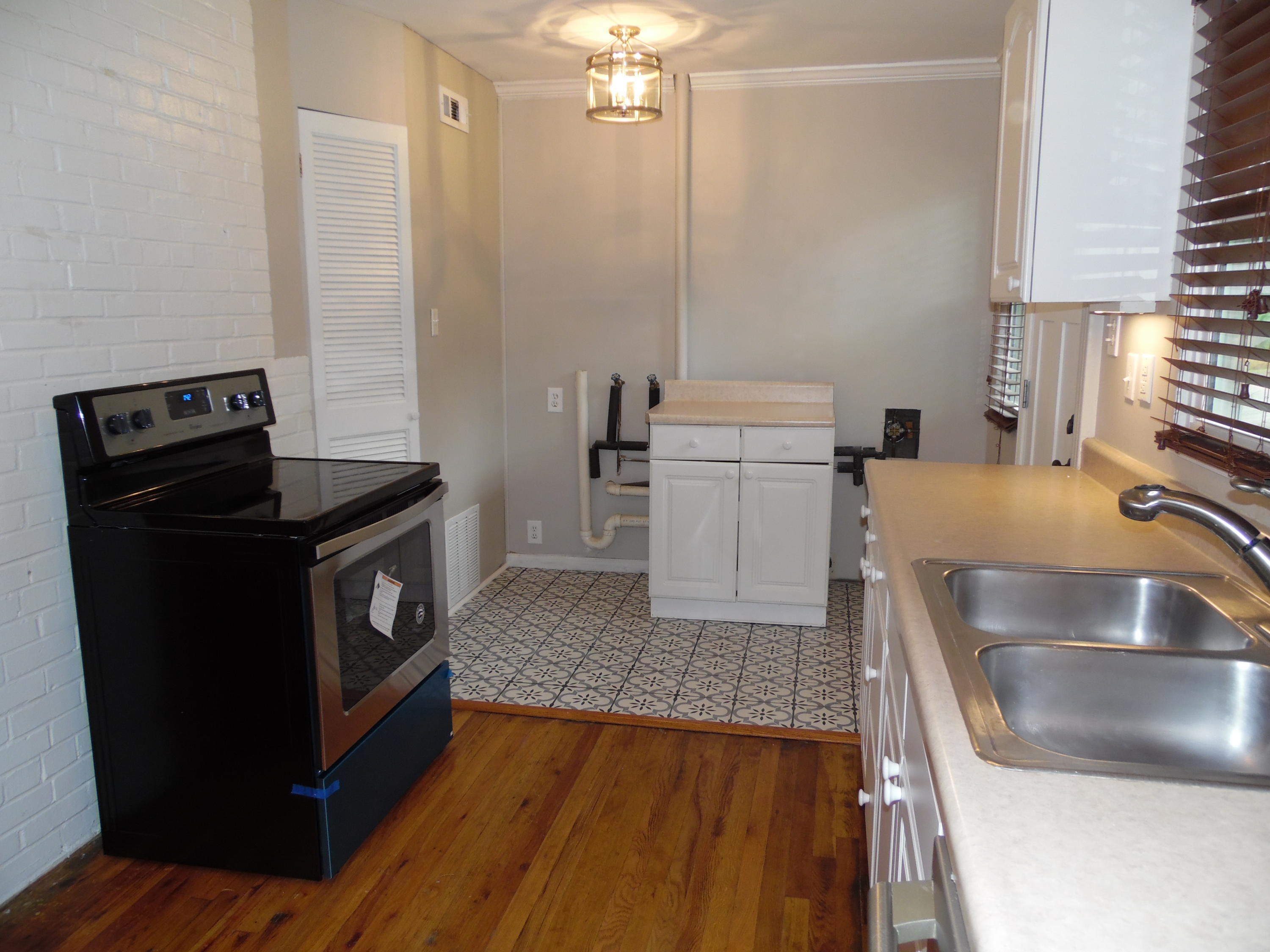 109 Upsal Road Oak Ridge, TN 37830 - Photo 8 of 24 Kitchen