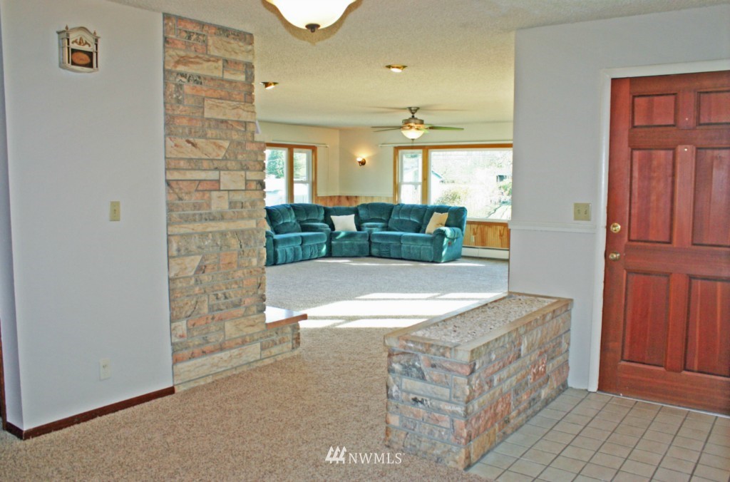 3118 McLeod Road Bellingham, WA 98225 - Photo 2 of 24 Gallery Image 2