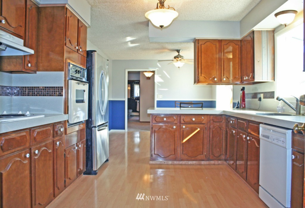 3118 McLeod Road Bellingham, WA 98225 - Photo 6 of 24 Gallery Image 6